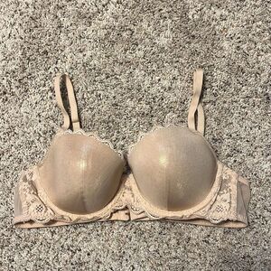 Victorias Secret Nude Shimmer Lightly Lined Demi Bra 36B